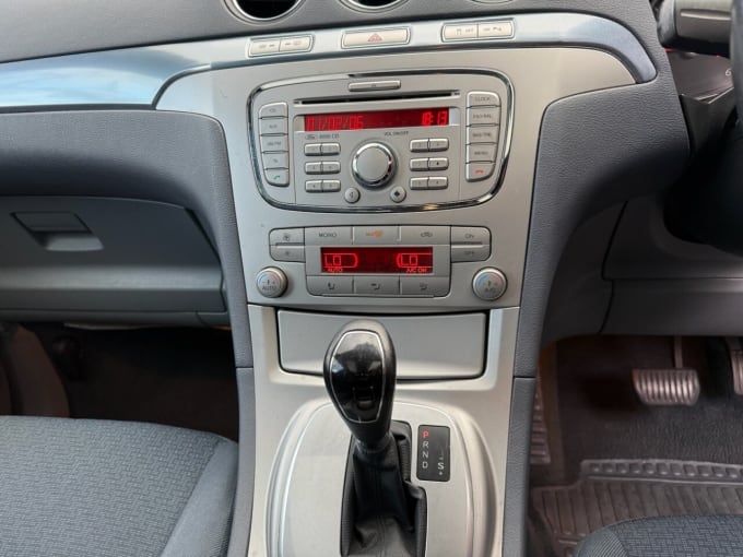 2025 Ford Galaxy