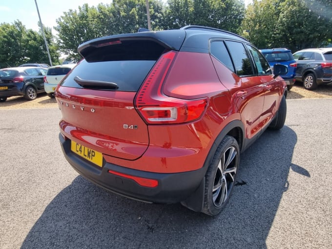 2024 Volvo Xc40