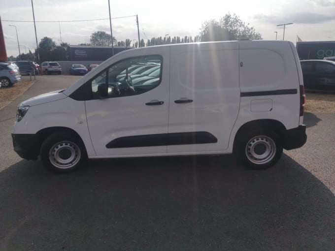 2024 Vauxhall Combo