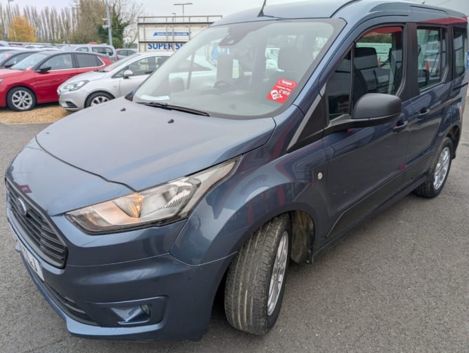 2025 Ford Tourneo Connect