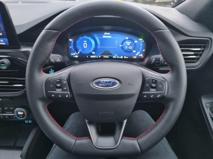 2025 Ford Kuga