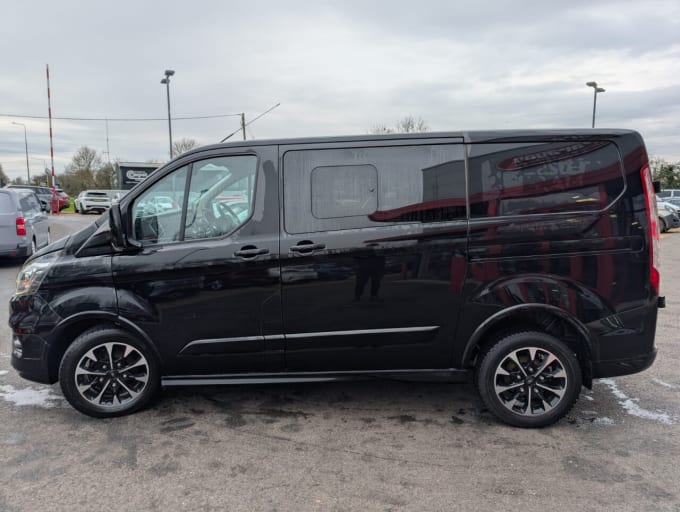 2025 Ford Transit Custom