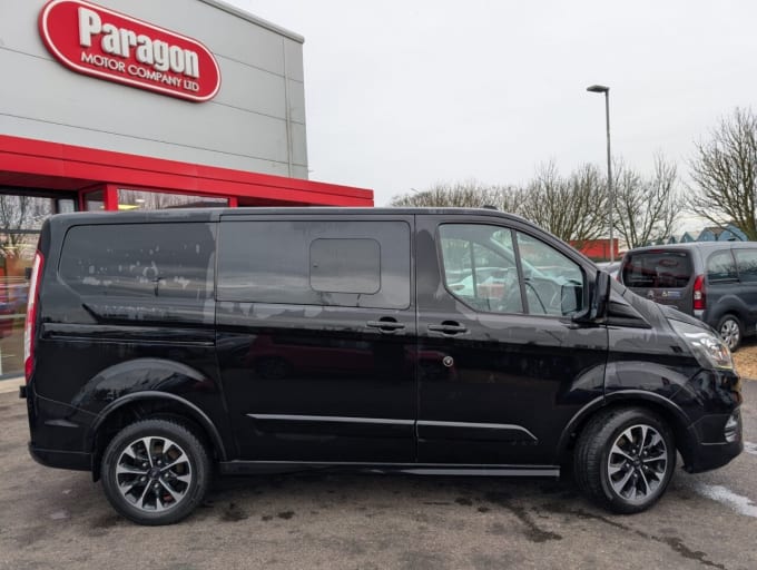 2025 Ford Transit Custom