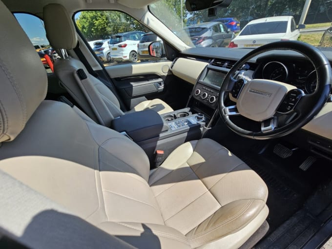 2025 Land Rover Discovery
