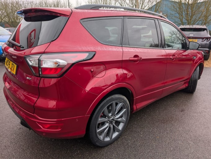 2025 Ford Kuga