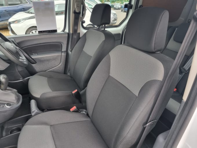 2025 Renault Kangoo Maxi