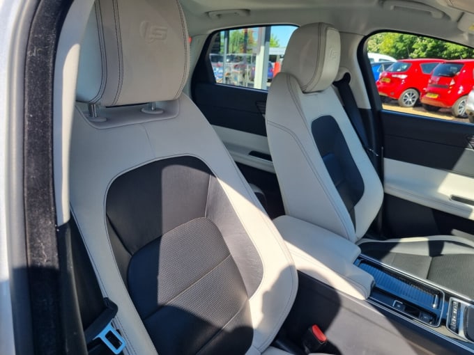2025 Jaguar Xf