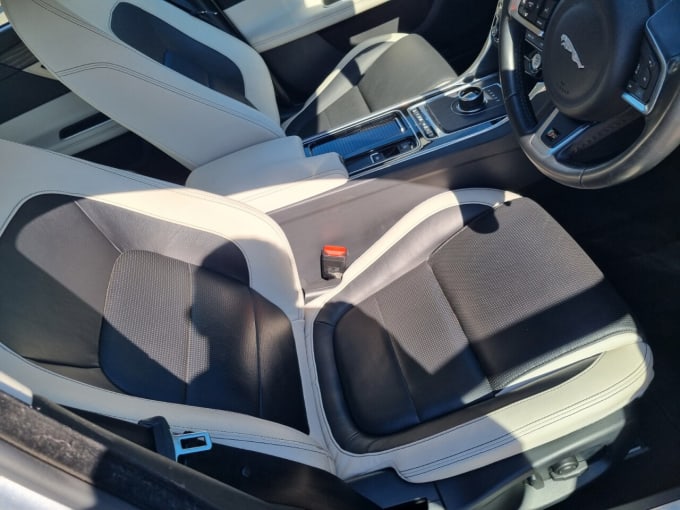 2025 Jaguar Xf