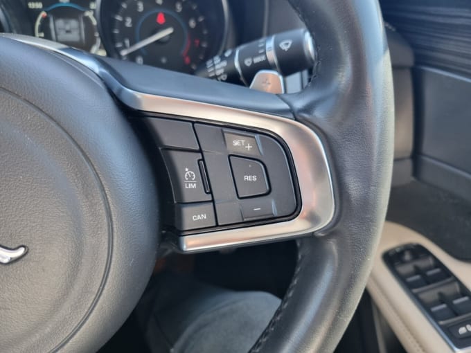 2025 Jaguar Xf