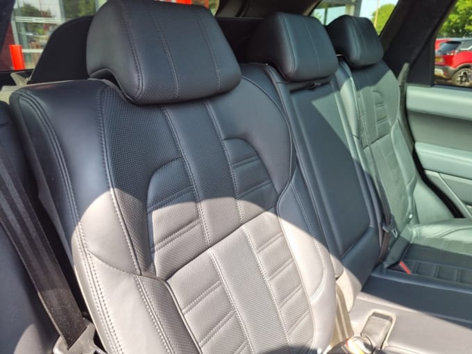2025 Land Rover Range Rover Sport