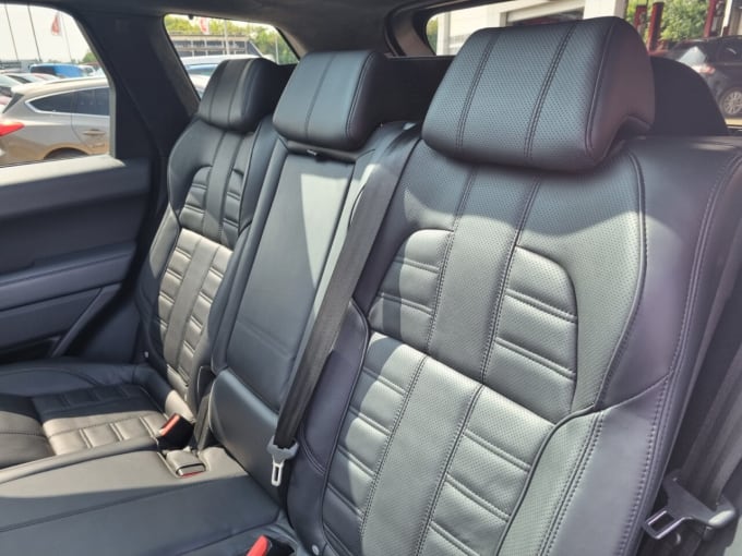 2025 Land Rover Range Rover Sport