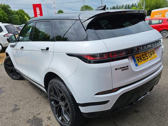 2025 Land Rover Range Rover Evoque