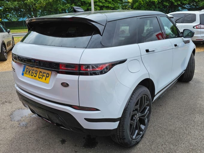 2025 Land Rover Range Rover Evoque