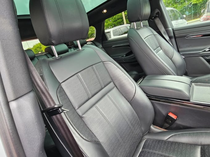 2025 Land Rover Range Rover Evoque