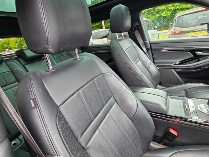 2025 Land Rover Range Rover Evoque