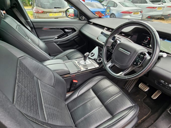 2025 Land Rover Range Rover Evoque