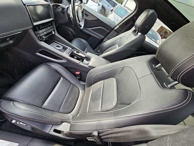 2025 Jaguar F-pace