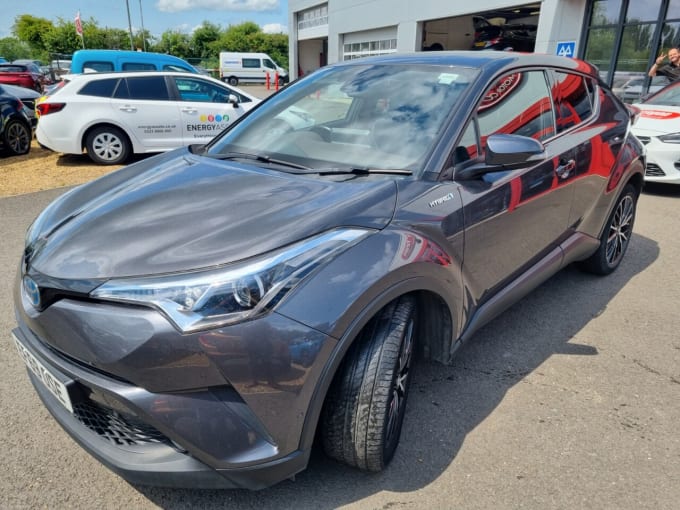 2025 Toyota C-hr