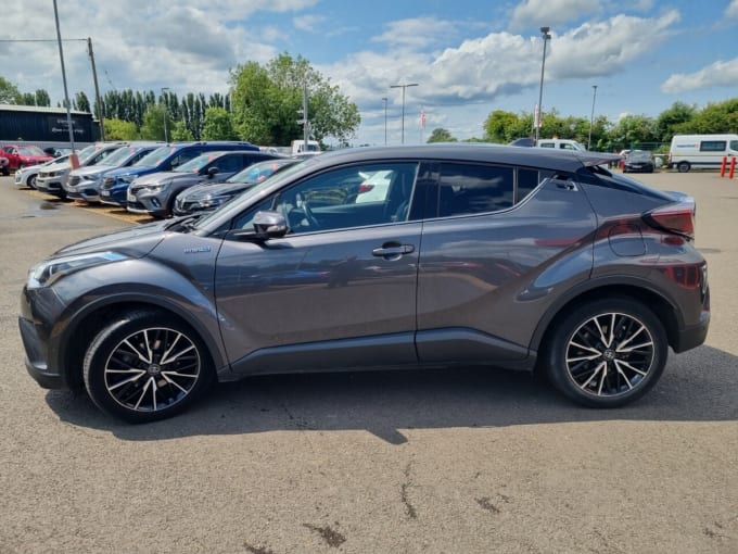 2025 Toyota C-hr