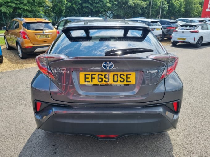 2025 Toyota C-hr
