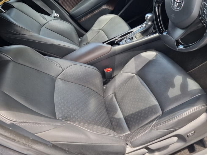 2025 Toyota C-hr