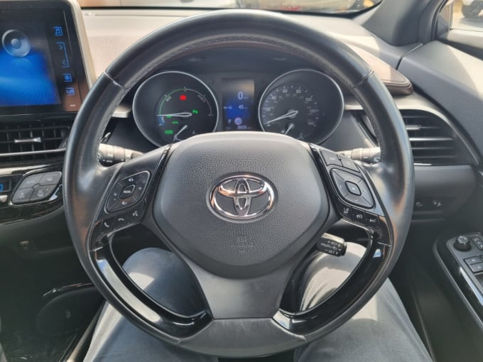 2025 Toyota C-hr