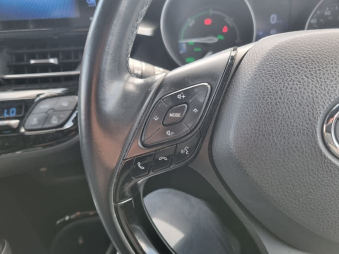 2025 Toyota C-hr