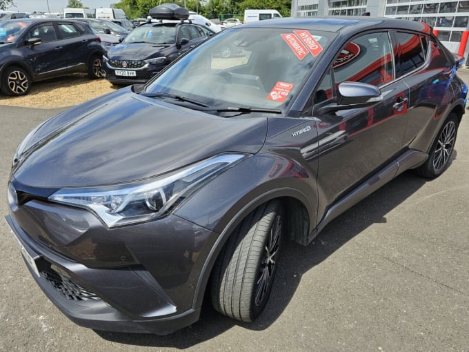 2025 Toyota C-hr