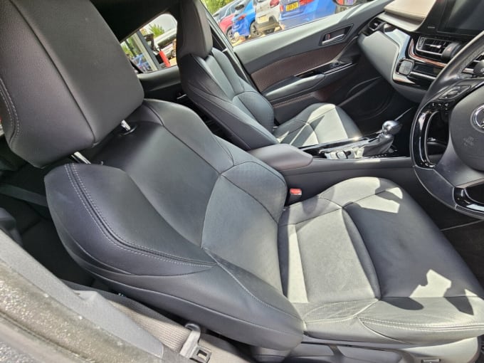 2025 Toyota C-hr