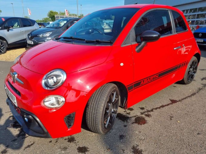 2025 Abarth 595
