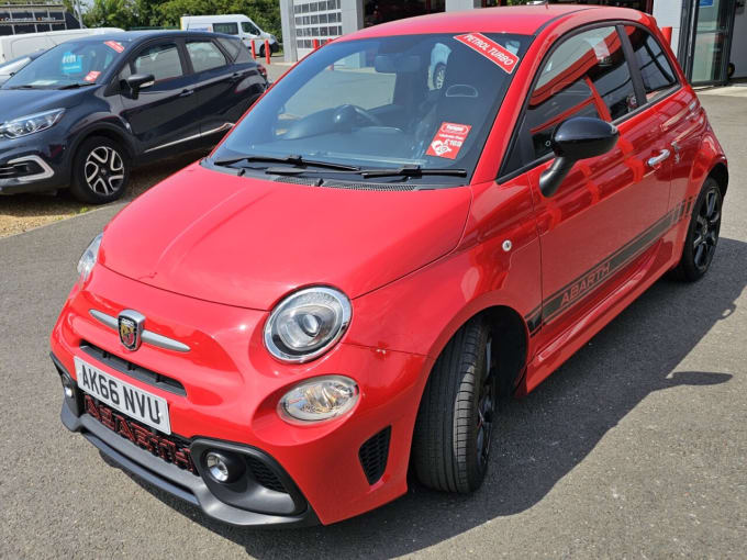 2025 Abarth 595