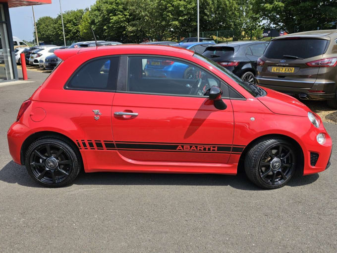 2025 Abarth 595