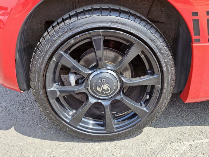 2025 Abarth 595