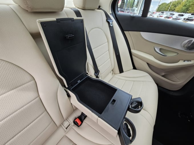 2025 Mercedes-benz C-class