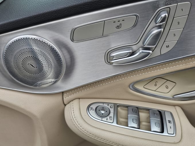 2025 Mercedes-benz C-class