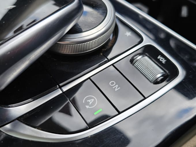 2025 Mercedes-benz C-class
