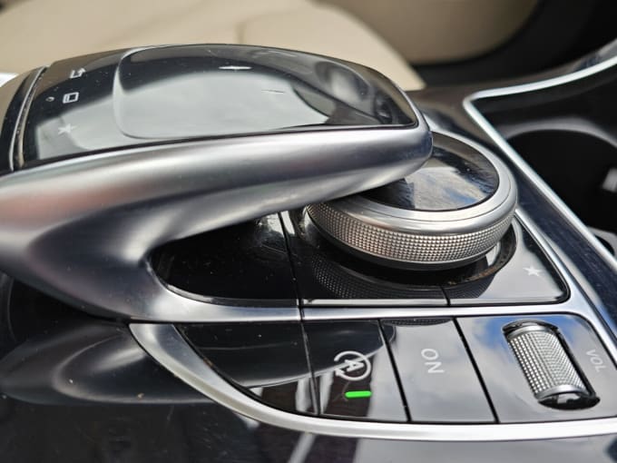 2025 Mercedes-benz C-class