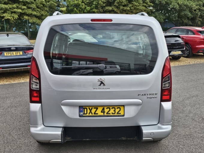 2025 Peugeot Partner Tepee