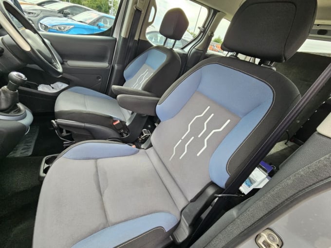 2025 Peugeot Partner Tepee