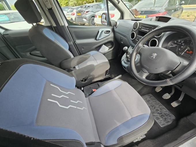 2025 Peugeot Partner Tepee