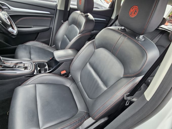 2025 Mg Mg Zs
