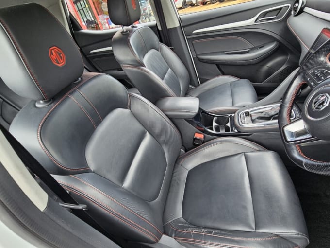 2025 Mg Mg Zs