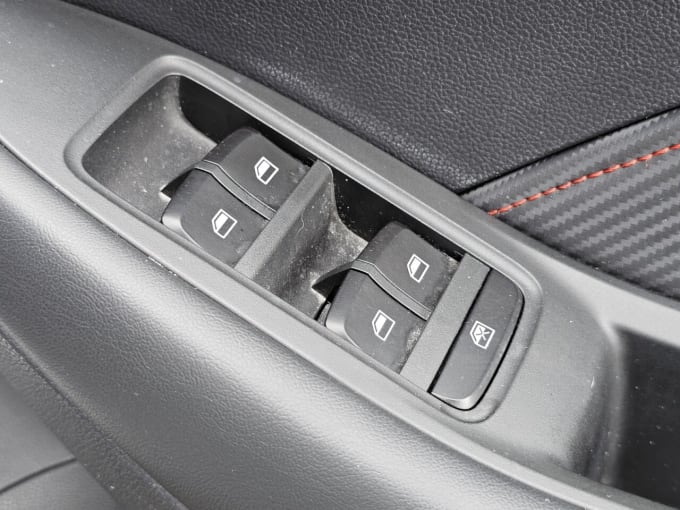 2025 Mg Mg Zs