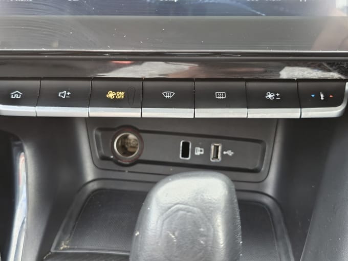 2025 Mg Mg Zs