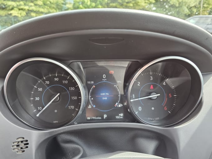 2025 Jaguar F-pace