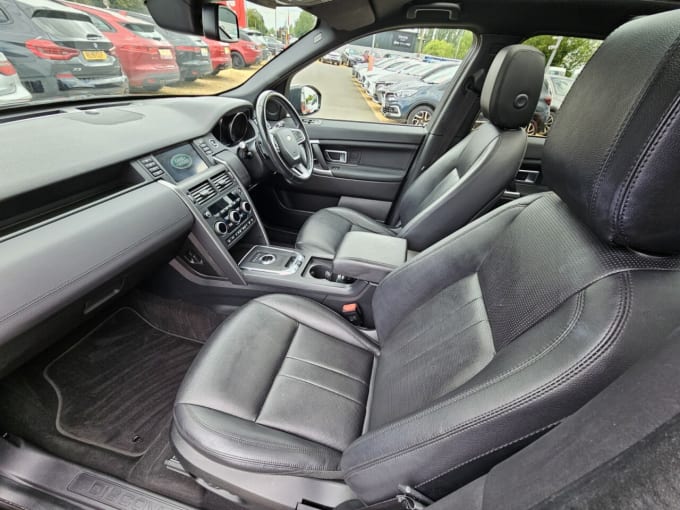 2025 Land Rover Discovery Sport
