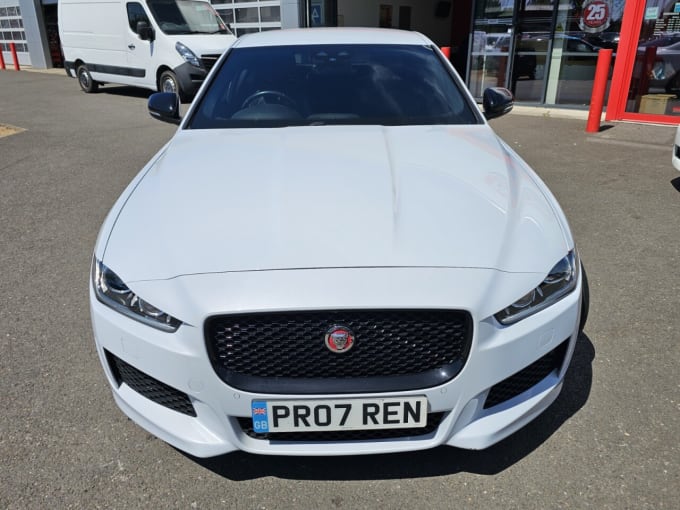2025 Jaguar Xe