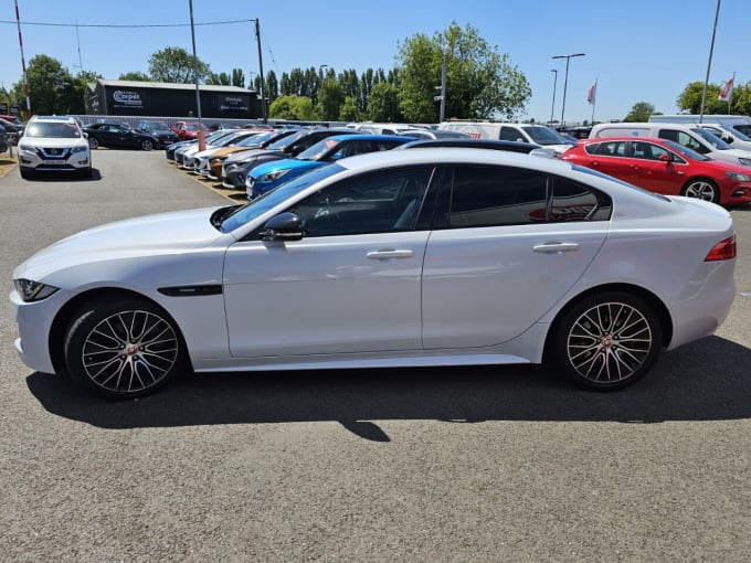 2025 Jaguar Xe