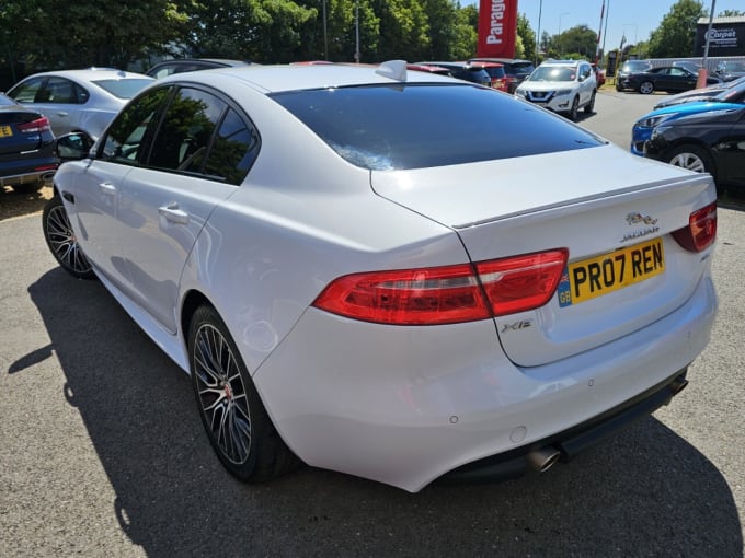 2025 Jaguar Xe