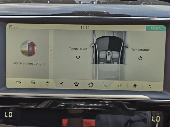 2025 Jaguar Xe